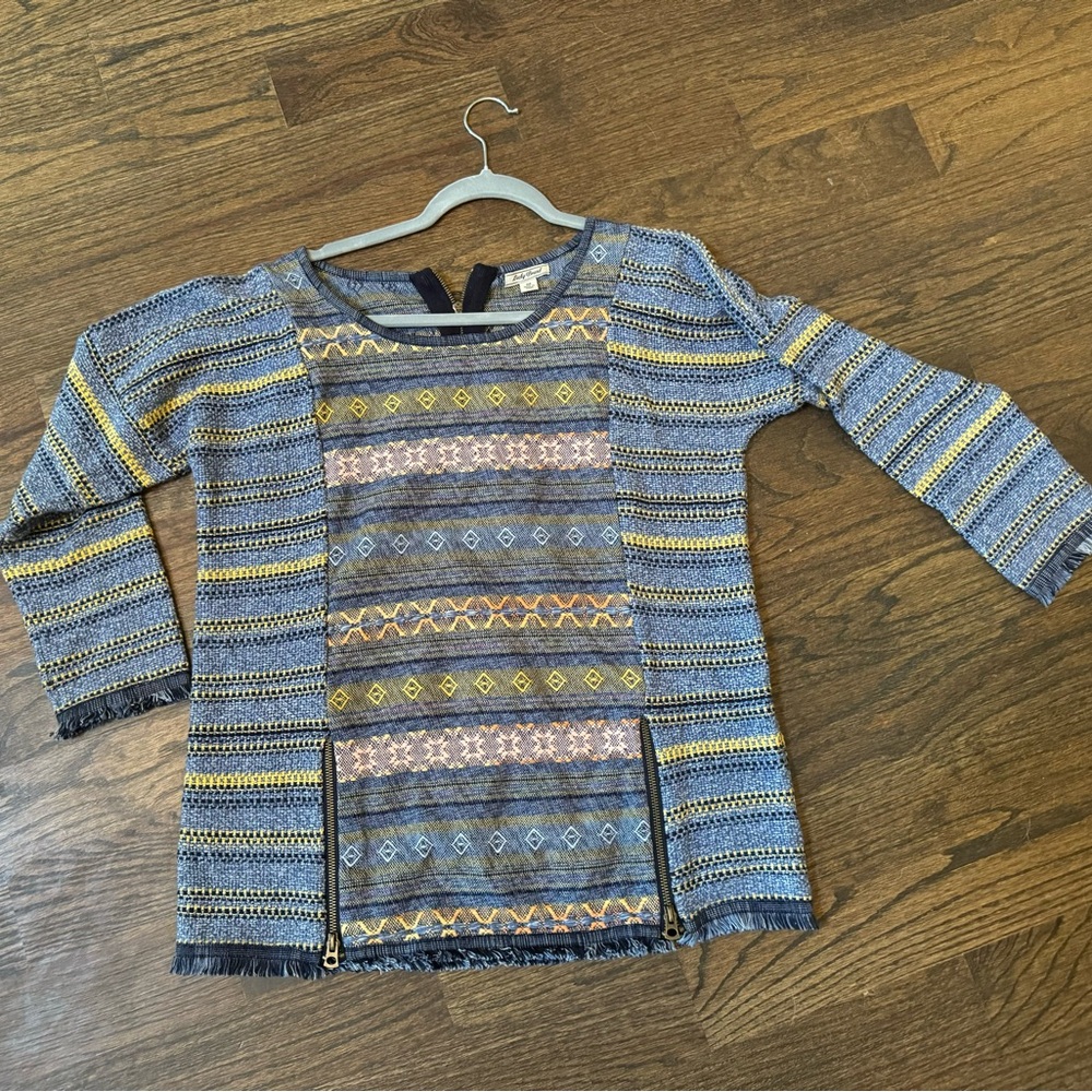 🔥End of year sale🔥Lucky brand embroidered sweater with zippers-M